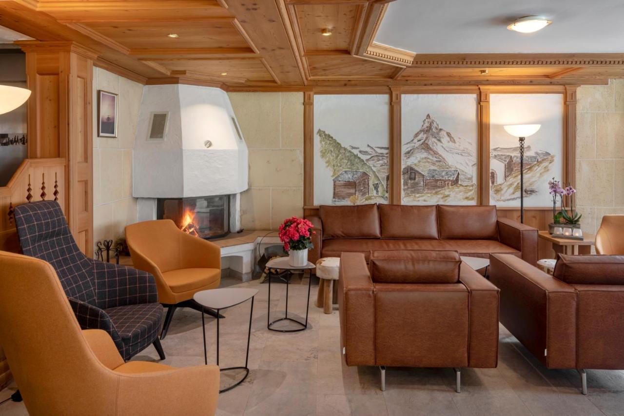 Hotel Matterhornblick Zermatt Bagian luar foto
